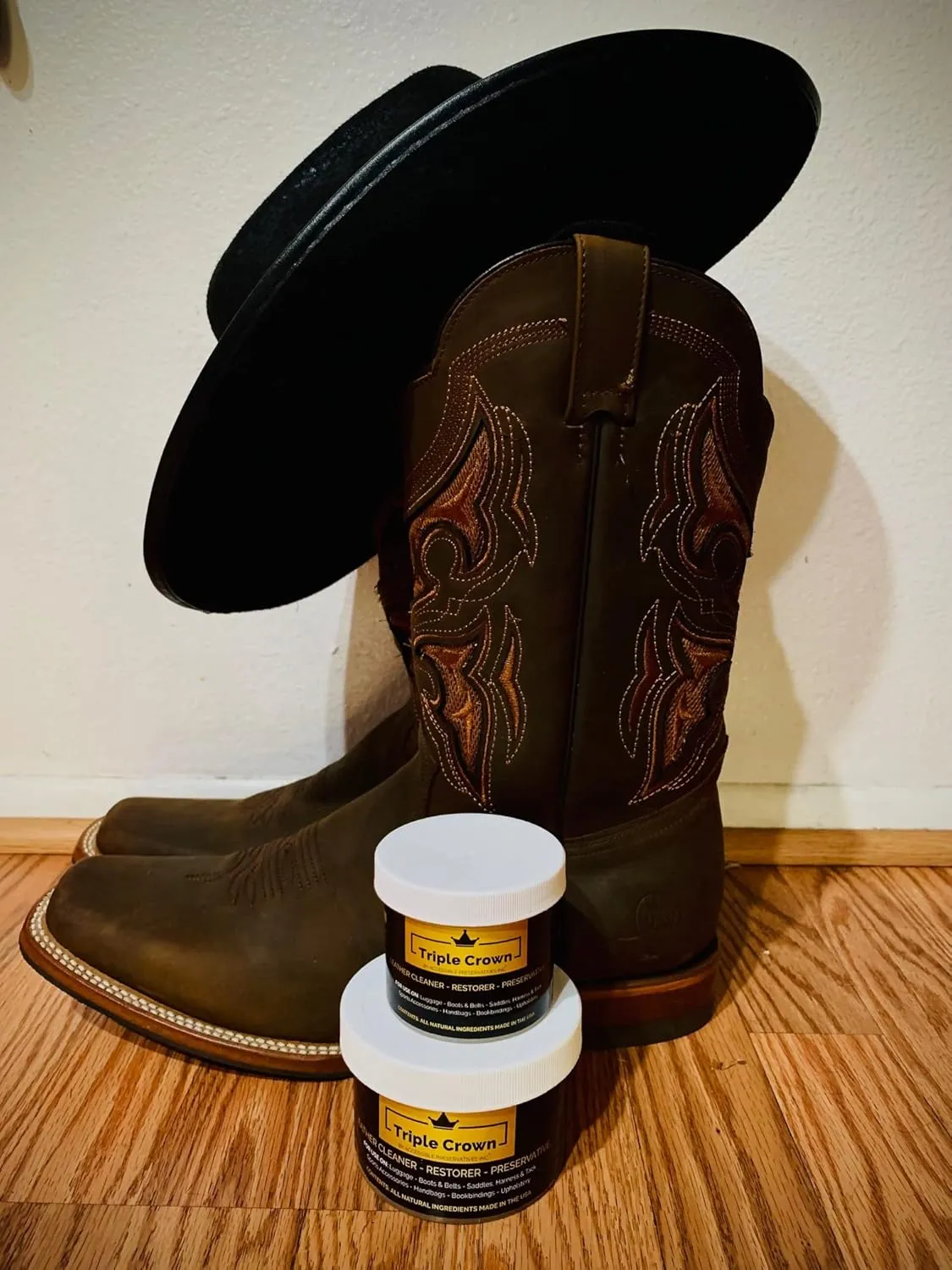 4 Ounce Leather formula; leather conditioner; leather cleaner; leather restorer for use on auto interiors, shoes, bags. Made in the U.S.A.