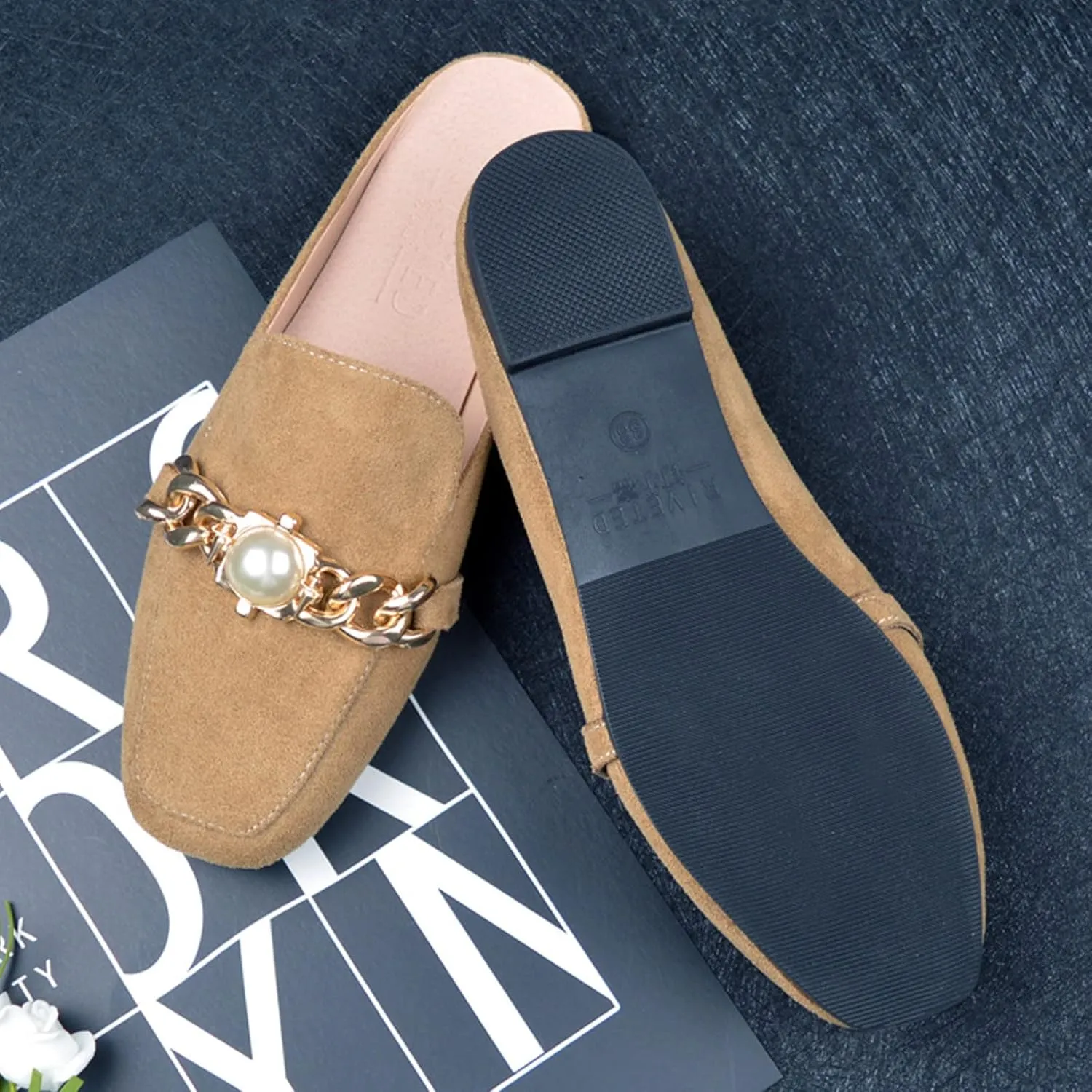 AMDBEL Flats Shoes Women Dressy Comfortable Womens Mules Backless Loafers with Metal Chain Decor Gem Pearl Slip On Flat Shoes