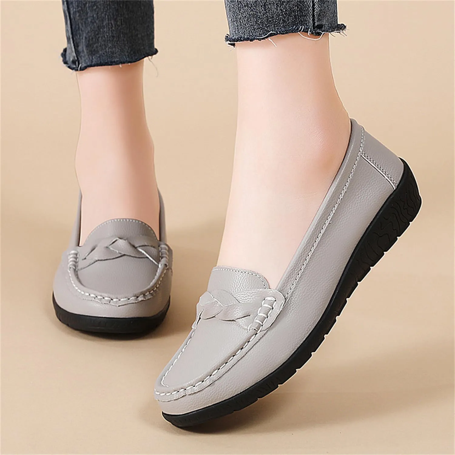 CHUUMEE Cowhide Leather Women's Flat Loafers Round Toe Minimalist Business Office Versatile Slip On Lightweight Casual Shoes