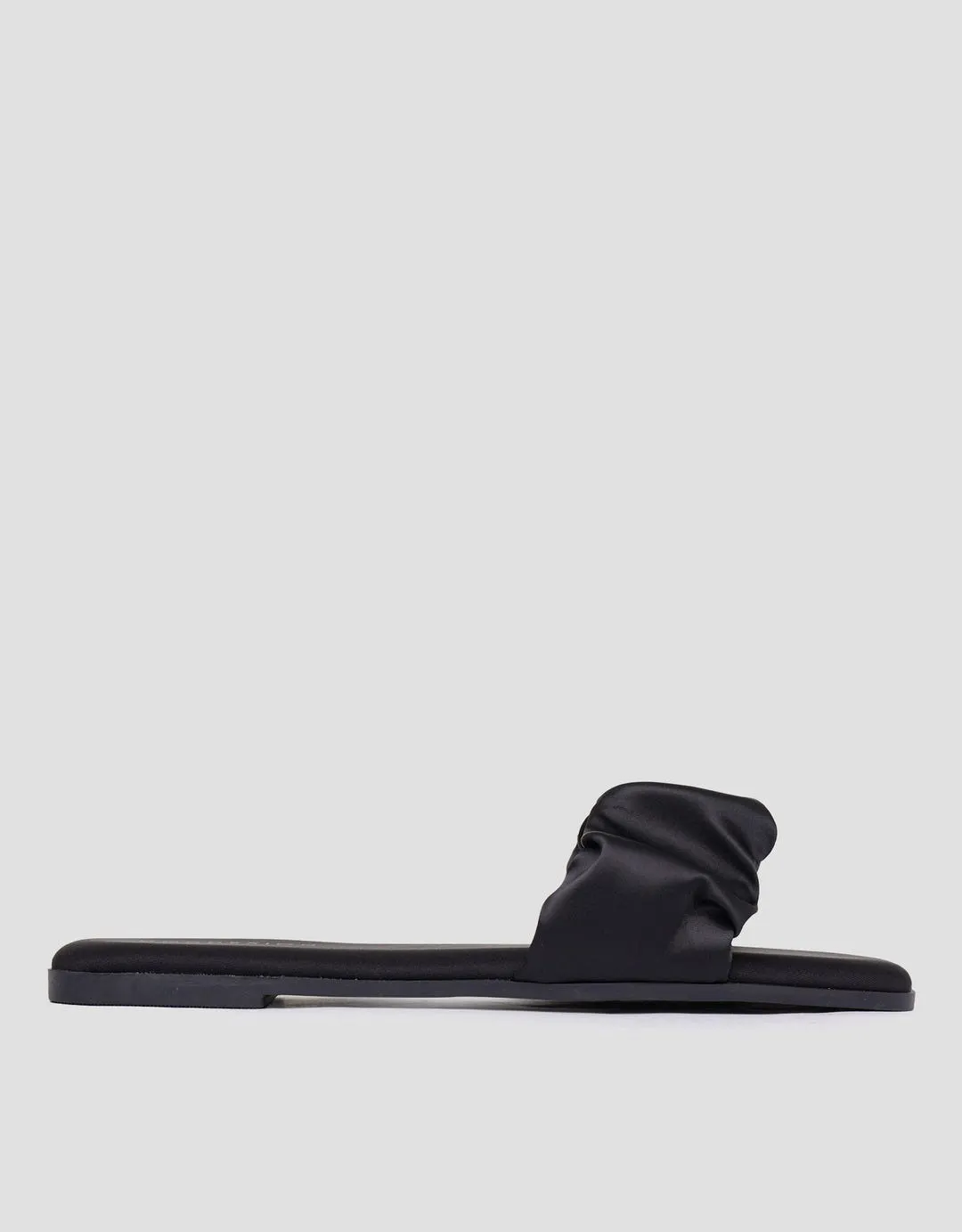Connexion Simply Sandal Slipper Wanita