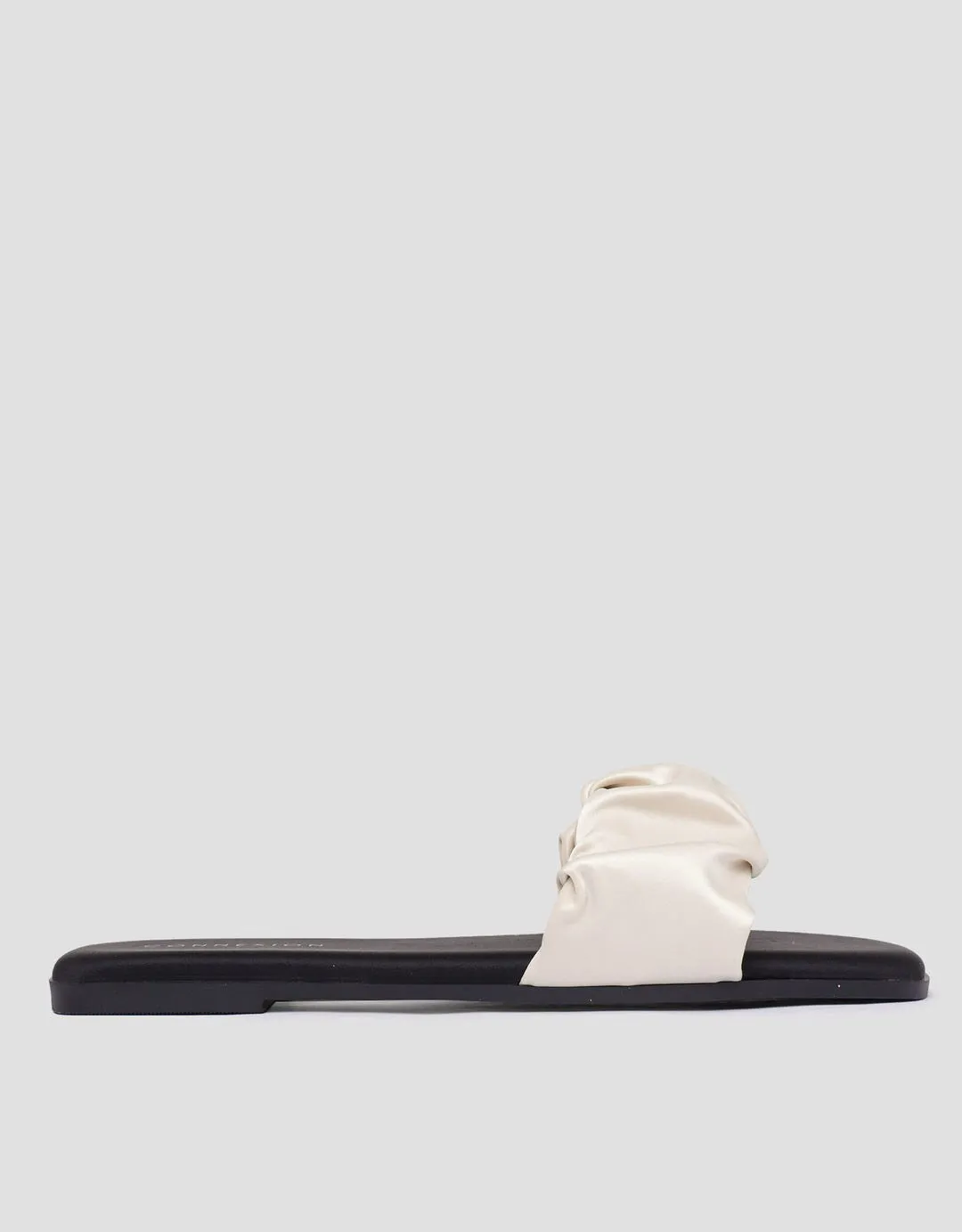 Connexion Simply Sandal Slipper Wanita