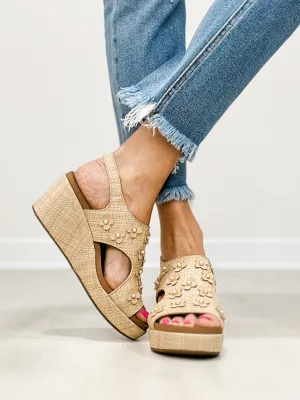 Corkys Carley Wedges in Rafia Flower