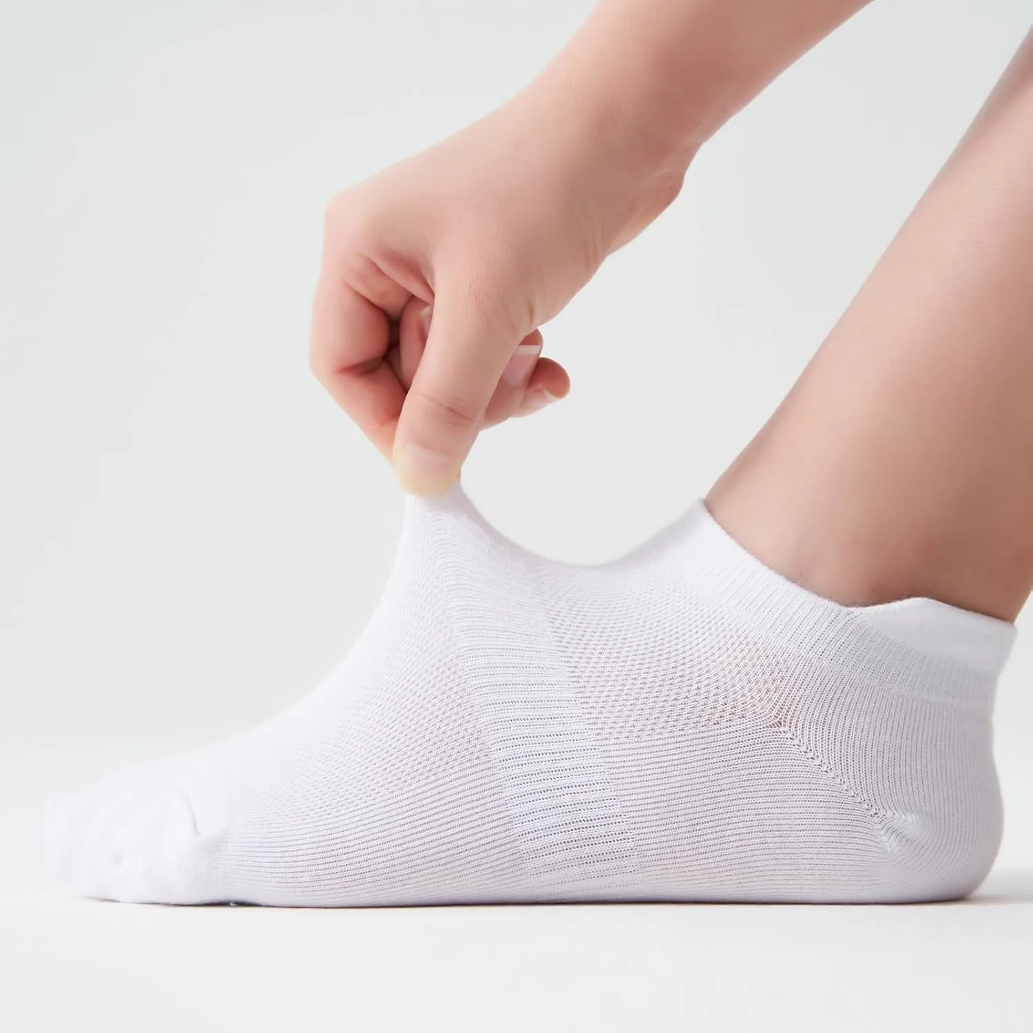Corlap 8 Pairs Ankle Athletic Running Socks Thin Low Cut Sports Tab Socks for Men and Women