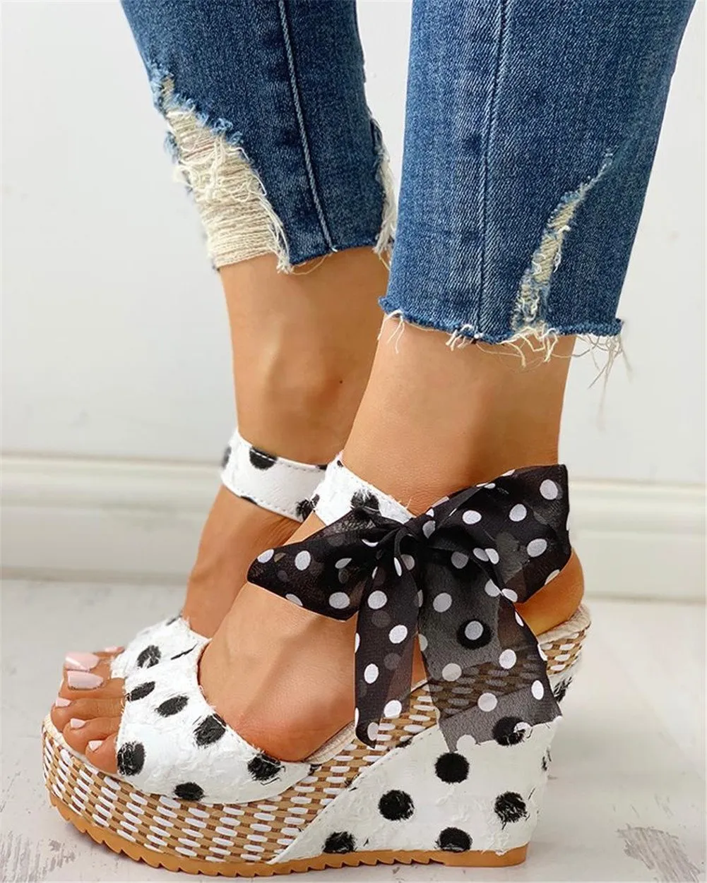 Creamtopmall Sweet Polka Dot Leisure Wedges Sandals