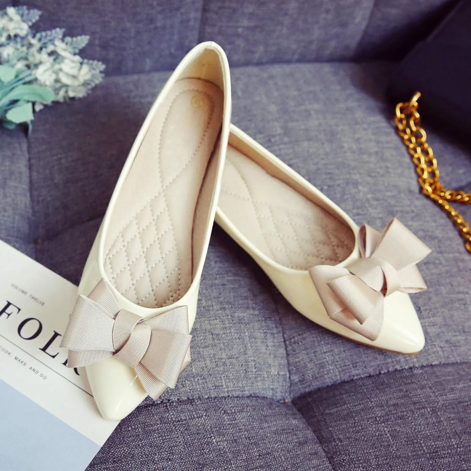 Dear Time Women's Patent Leather Ballet Flat with Bow Comfortable Pointy Slip-on Loafers
