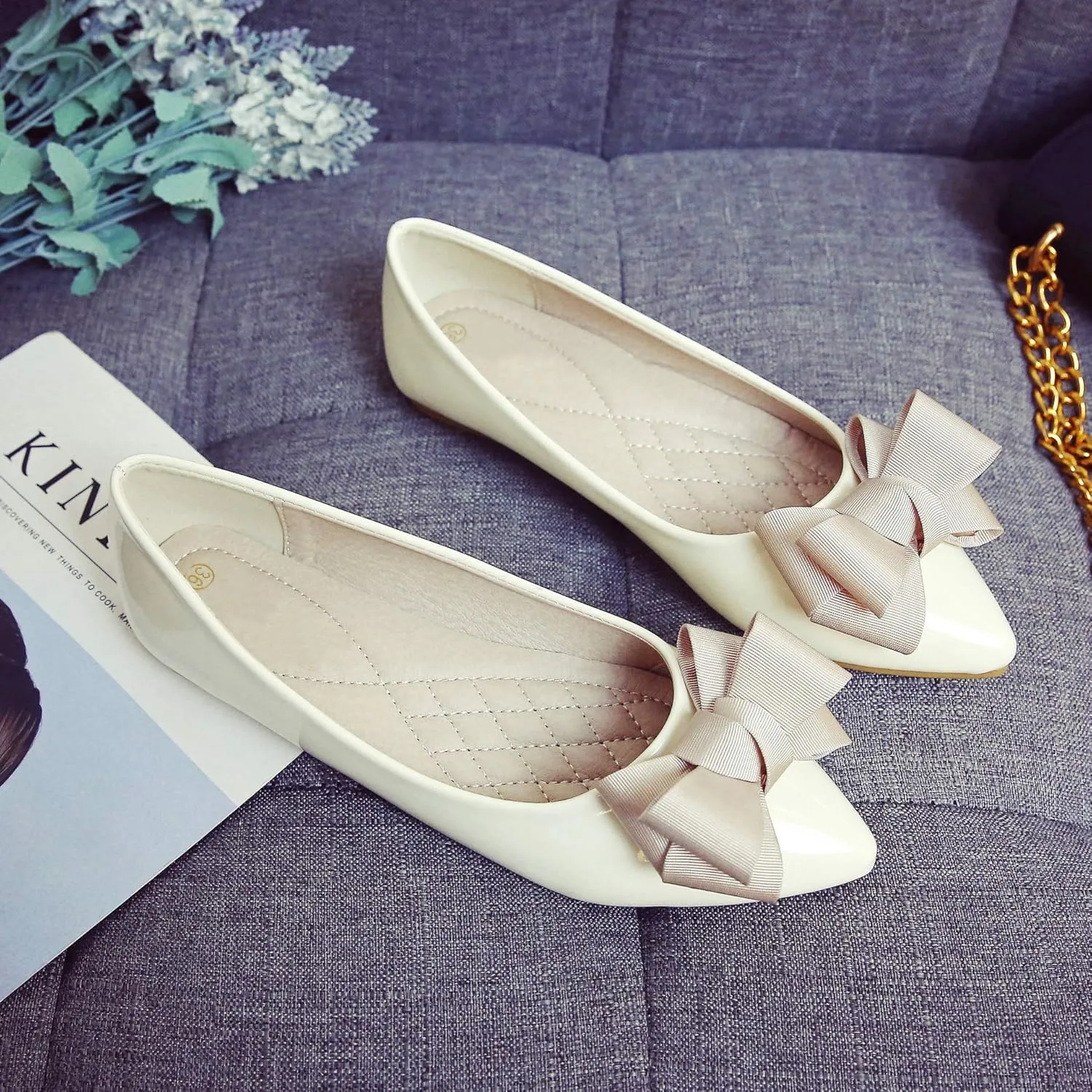 Dear Time Women's Patent Leather Ballet Flat with Bow Comfortable Pointy Slip-on Loafers