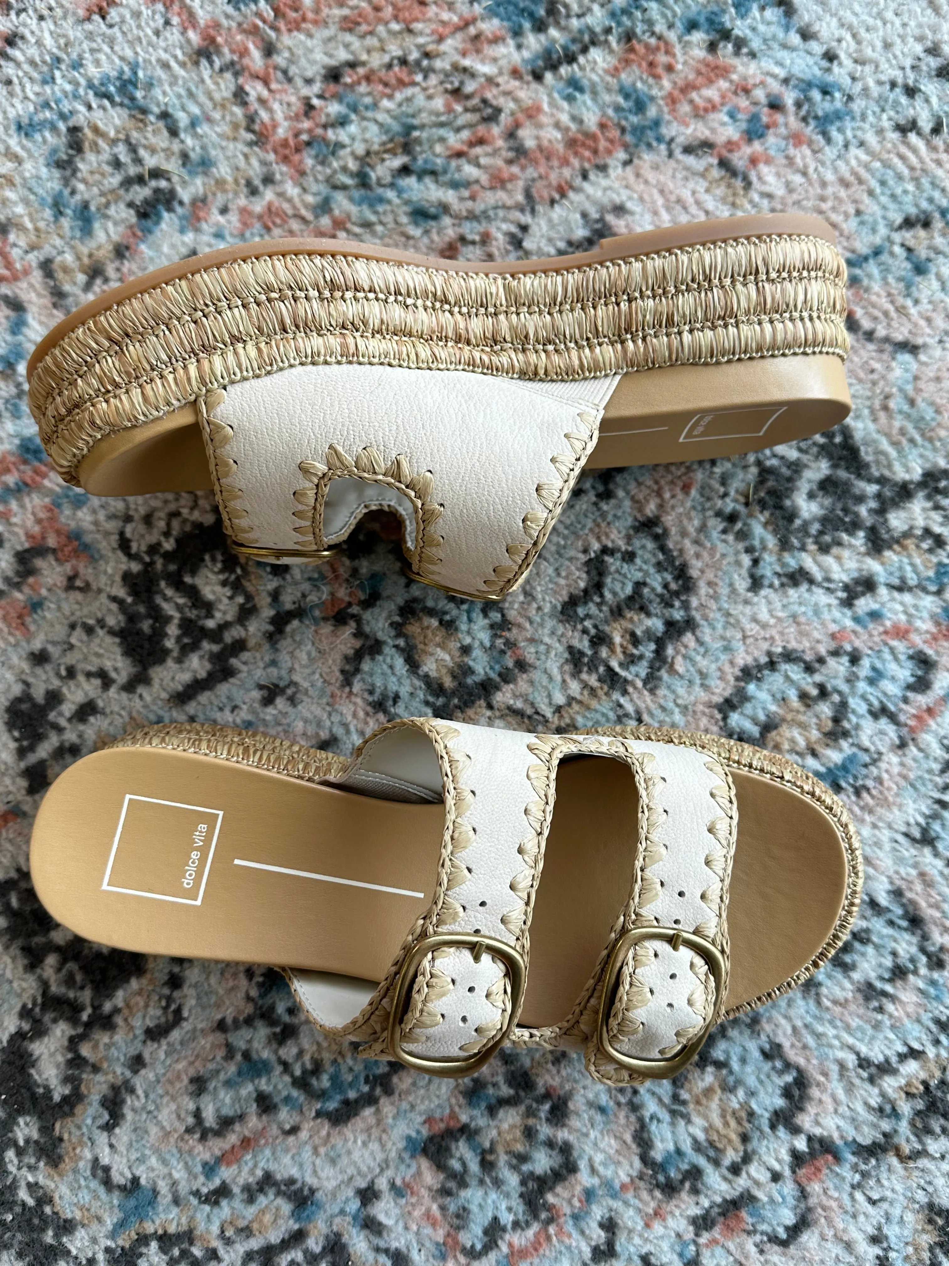 Dolce Vita sand Wanika Sandal