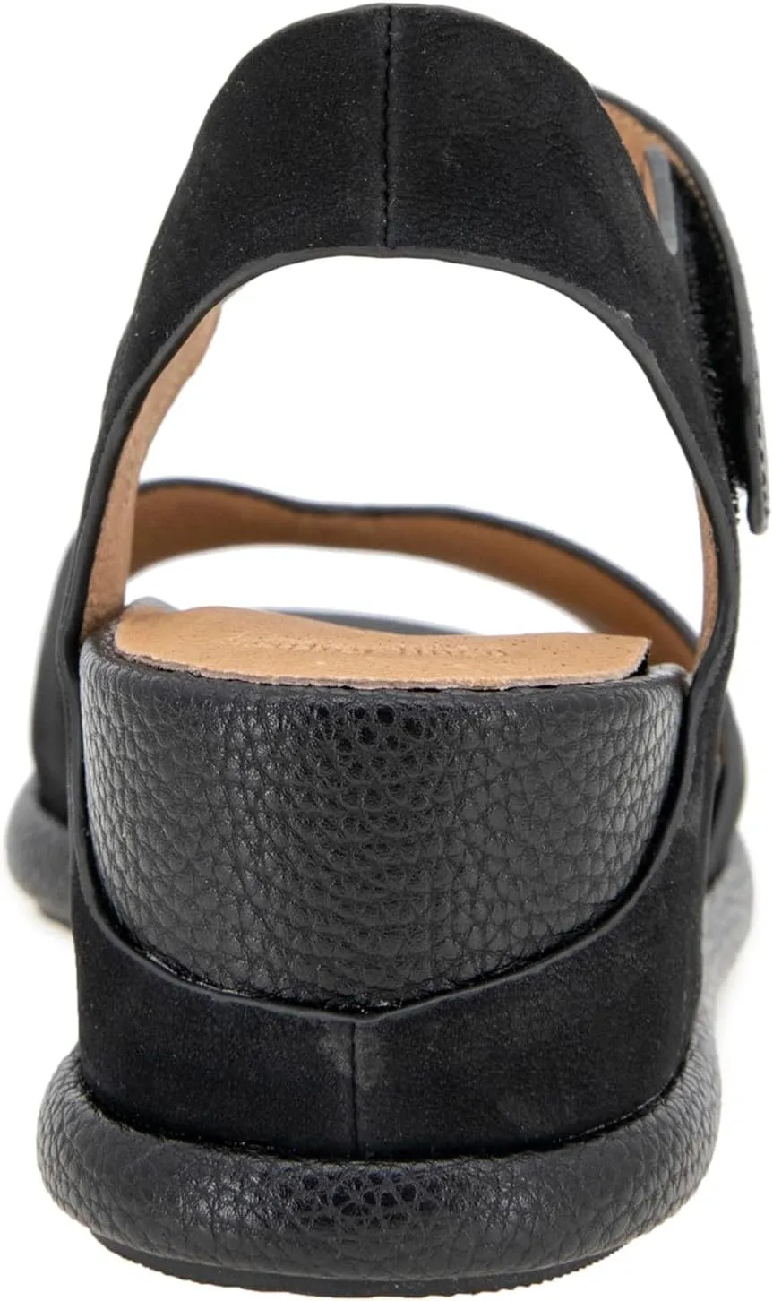 Gentle Souls by Kenneth Cole Women's Jalleen Wedge Sandal