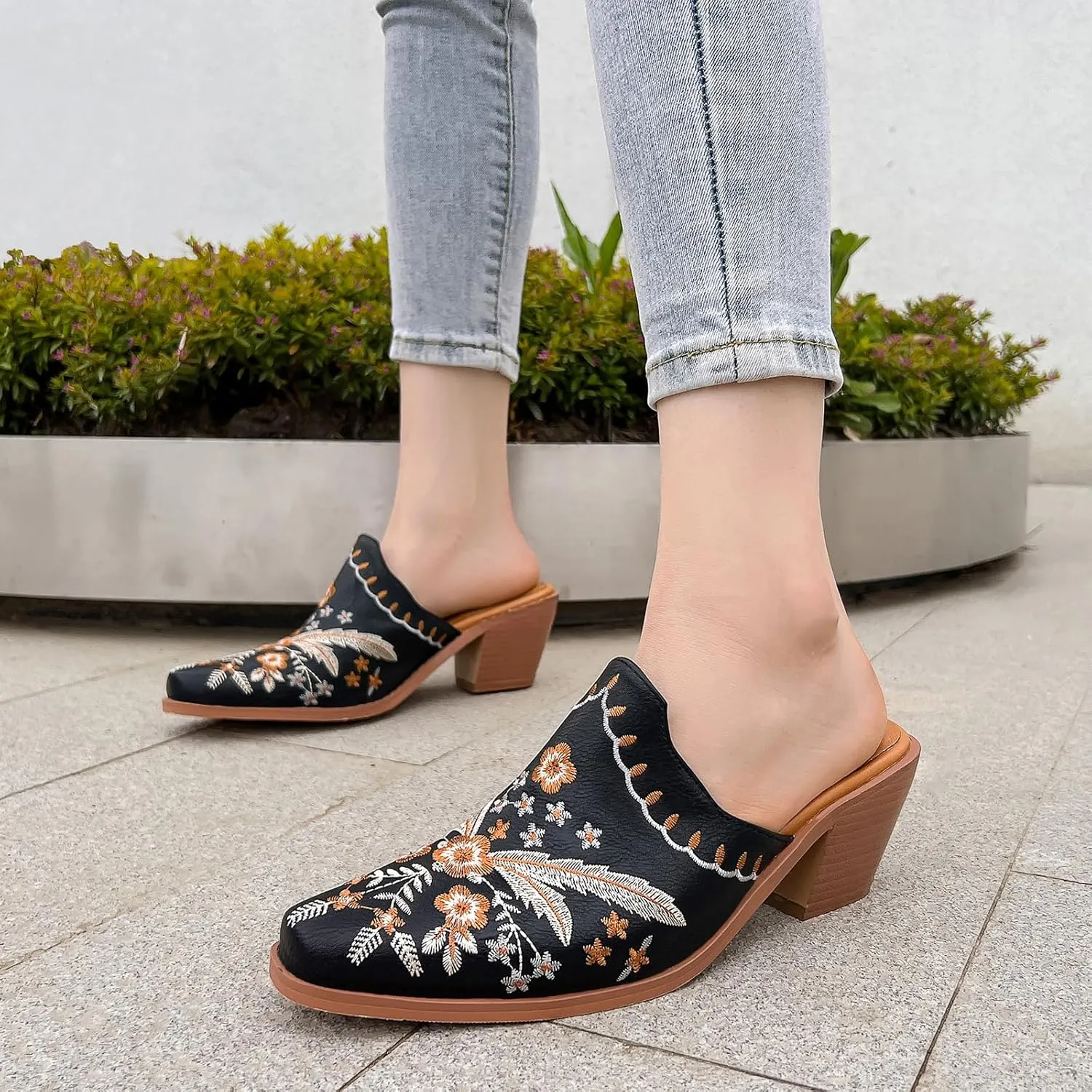 Gicoiz Slippers Womens Block Heel Pointed Toe Embroidered Mules
