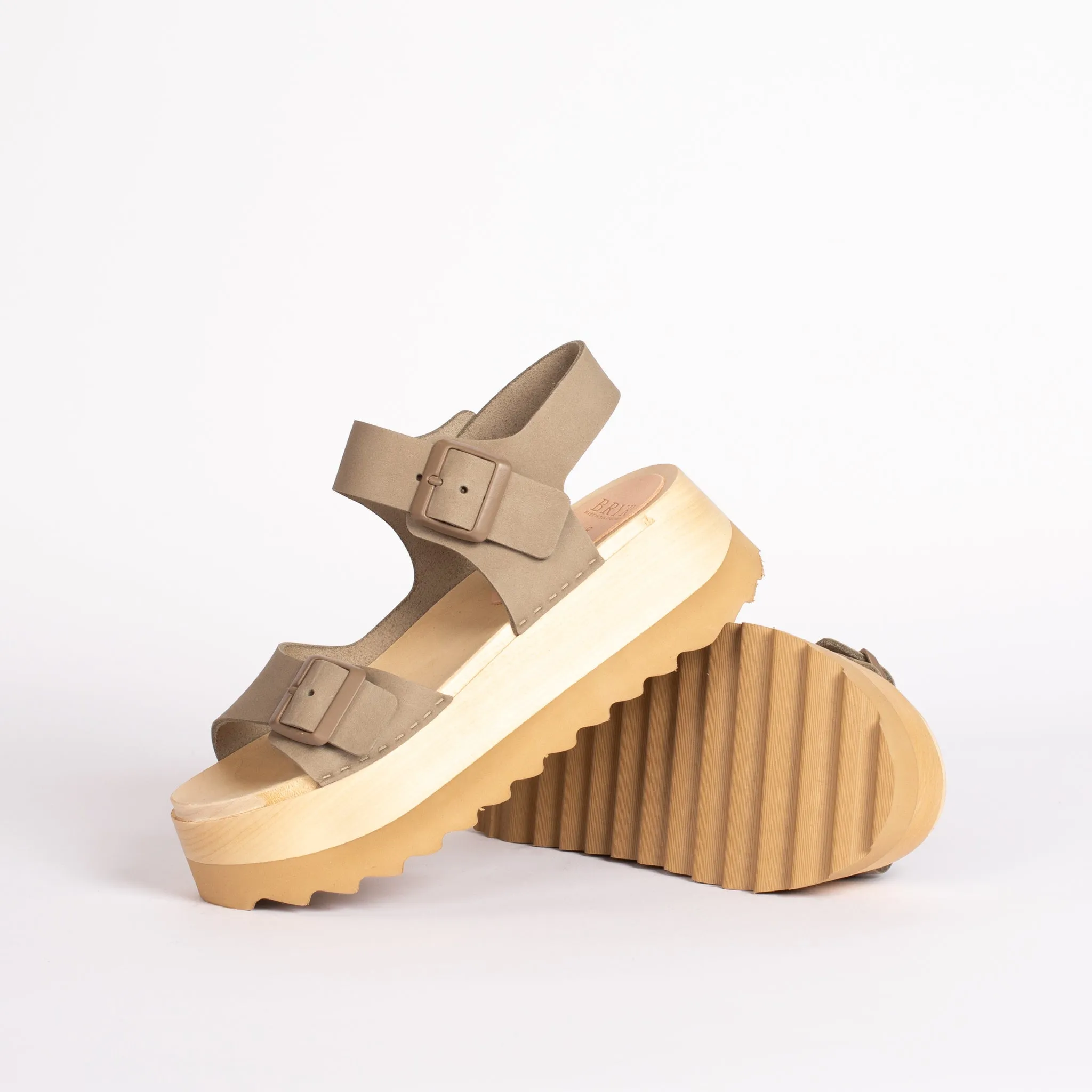 Gigi Sandal in Birch