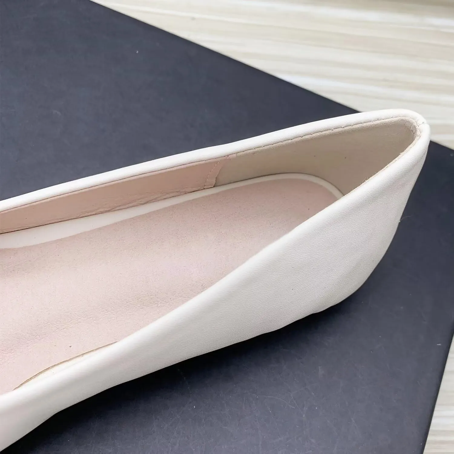 Hee grand Flats for Women Retro Criss-Cross Ballet Flats Pointed Toe Dress Shoes Lightweight Slip On Loafers