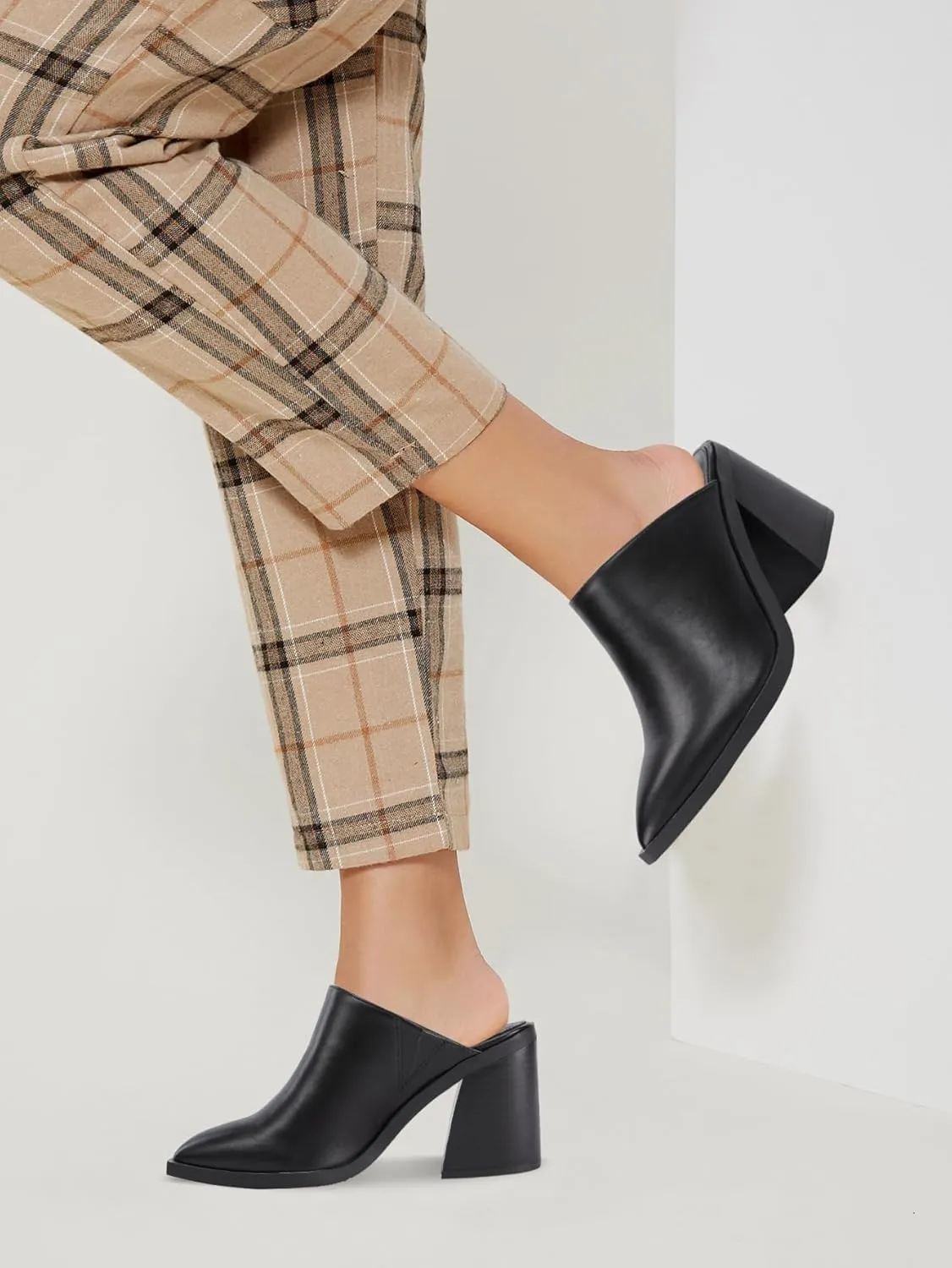 JeimPoey Womens Mules Pumps Point Closed Toe Slip-on Heels Stacked Chunky Block Heel Backless Clogs
