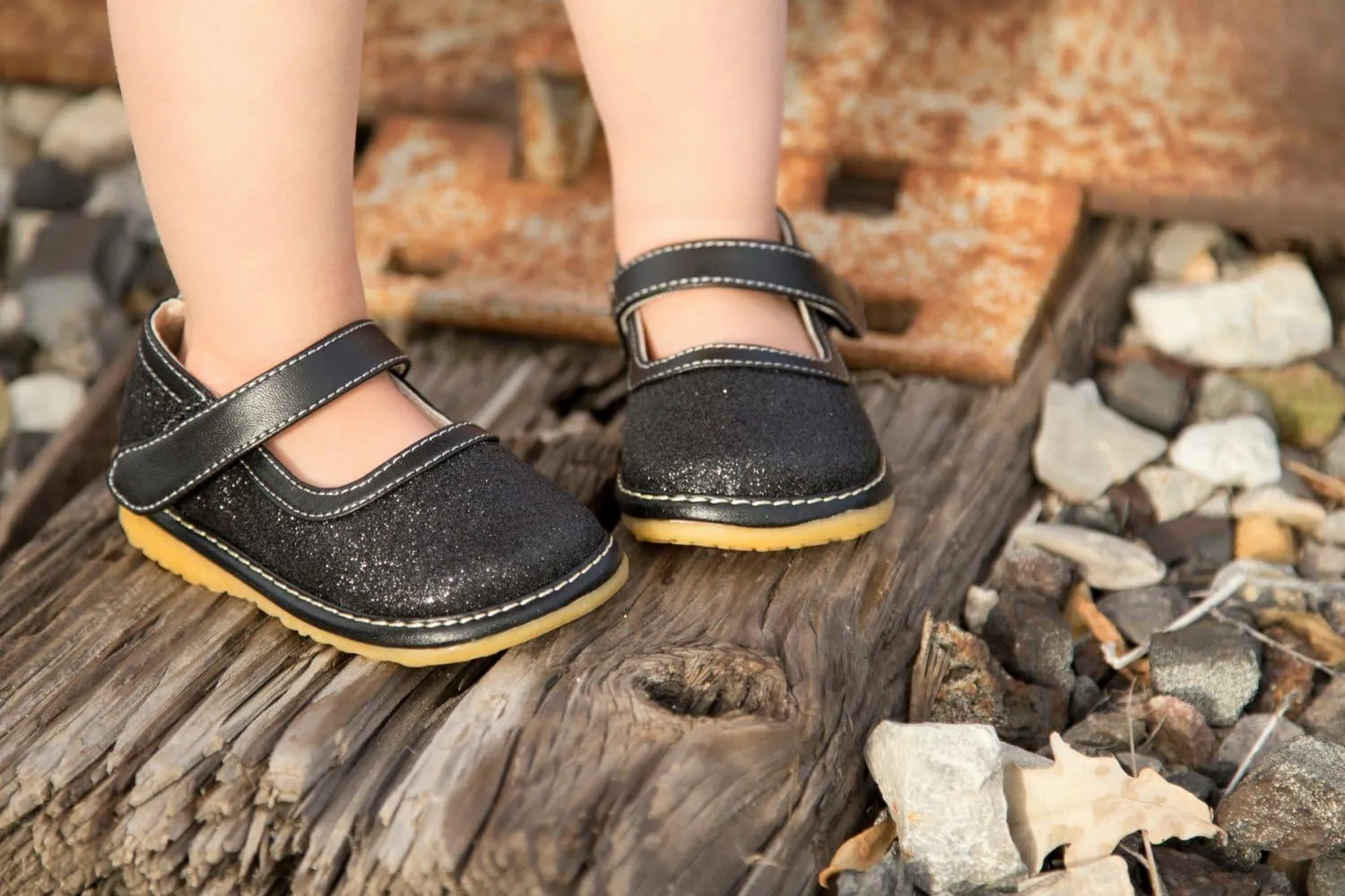 Little Mae's Boutique Mary Jane Squeaky Shoes for Toddler Girls, Ideal Walking Shoes with Removable Squeaker and Adjustable Strap - Soft Sole Shoes for Little Girls