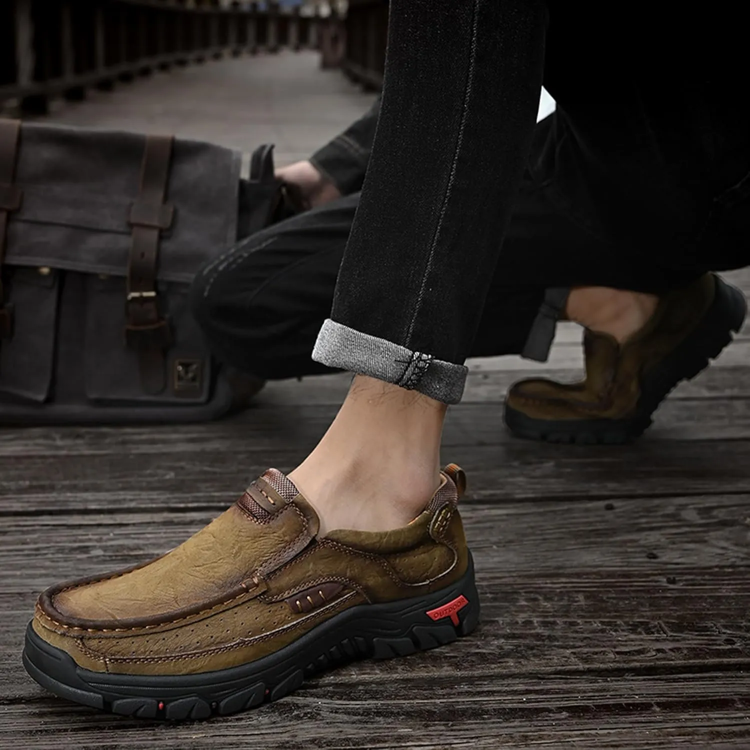 Made Of Cowhide Men's Business And Office Casual Shoes, Lightweight Wide Version Boat Shoes, Black Penny Shoes，Hand Sewn Comfortable Driving Casual Shoes, Outdoor Travel Shoes,Skateboarding Shoes