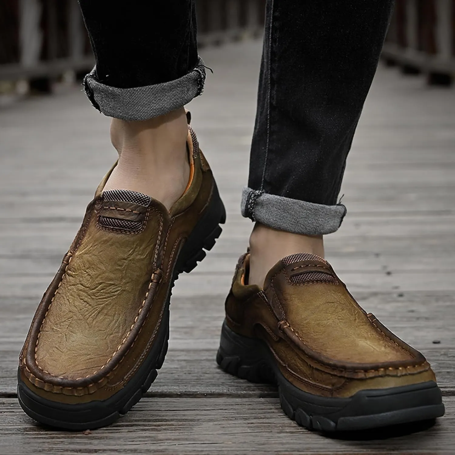 Made Of Cowhide Men's Business And Office Casual Shoes, Lightweight Wide Version Boat Shoes, Black Penny Shoes，Hand Sewn Comfortable Driving Casual Shoes, Outdoor Travel Shoes,Skateboarding Shoes