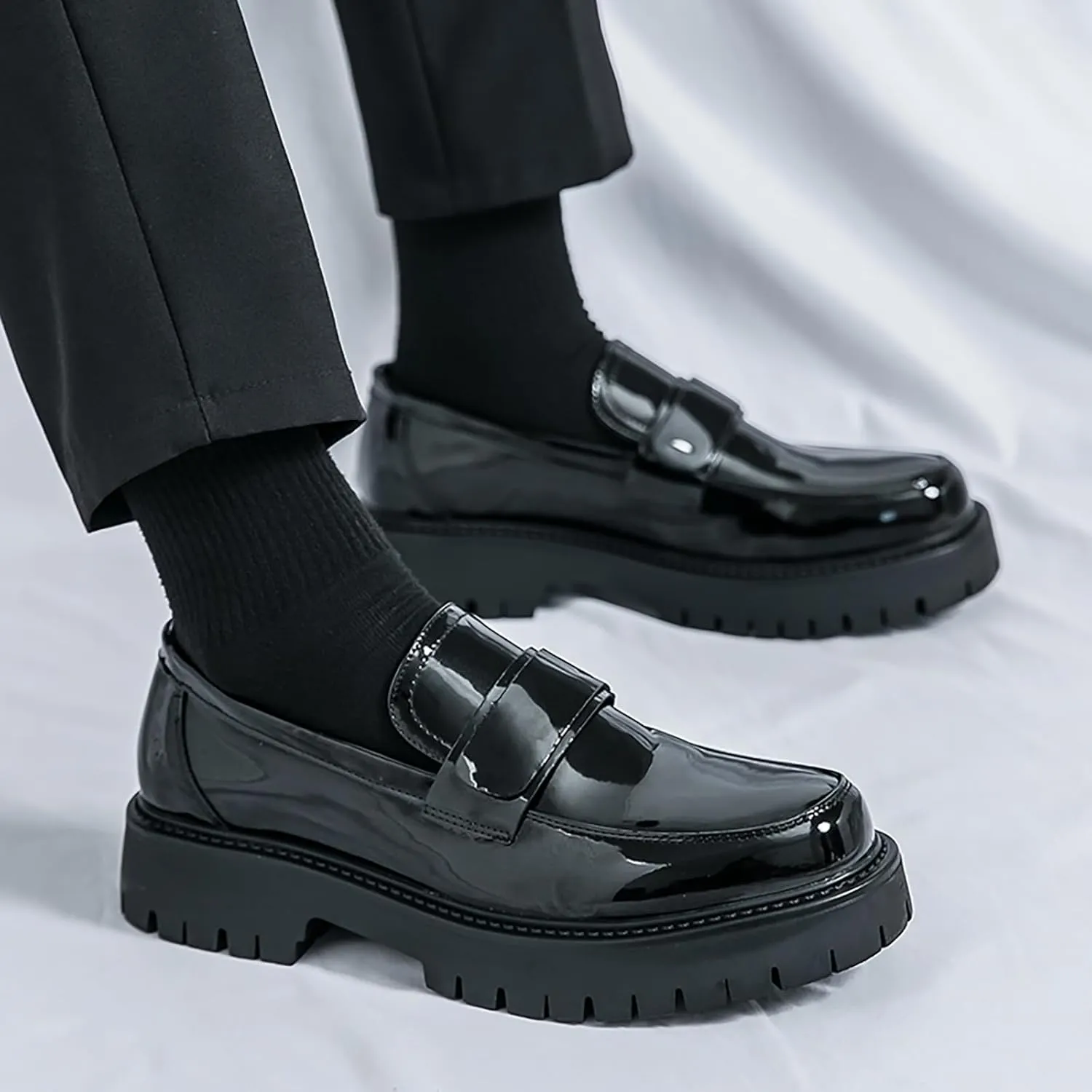 Men's Patent Leather Platform Penny Loafers Fashion Round Toe Slip-On Lug Sole Dress Shoes for Business Work Daily Wear