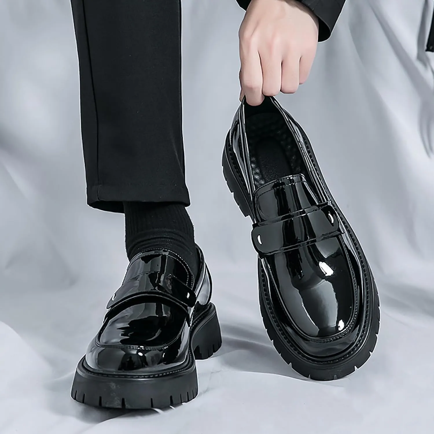Men's Patent Leather Platform Penny Loafers Fashion Round Toe Slip-On Lug Sole Dress Shoes for Business Work Daily Wear