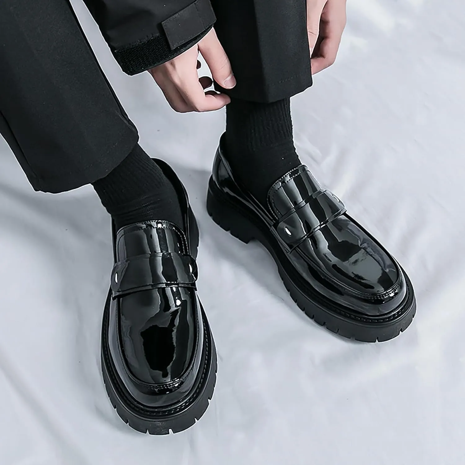 Men's Patent Leather Platform Penny Loafers Fashion Round Toe Slip-On Lug Sole Dress Shoes for Business Work Daily Wear