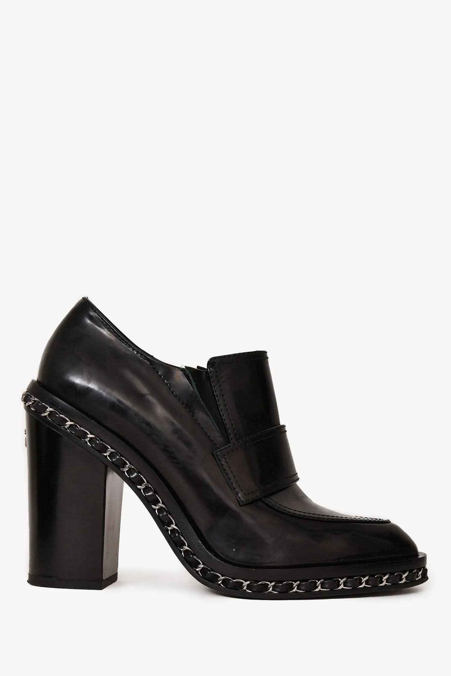 Pre-Loved Chanel™ 2013 Black Brushed Leather Pointed Toe Loafers Size 39