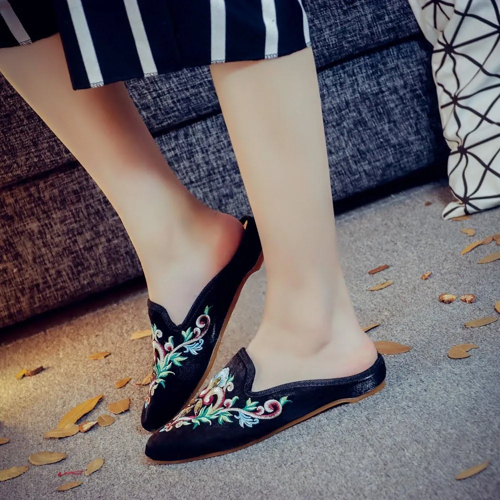 Qhome Women's Chinese Floral Embroidery Pointed-Toe Comfortable Satin Casual Mules Slippers Shoes