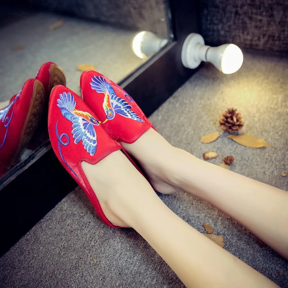 Qhome Women's Chinese Hummingbird Embroidery Pointed-Toe Comfortable Satin Casual Mules Pumps Slippers Shoes