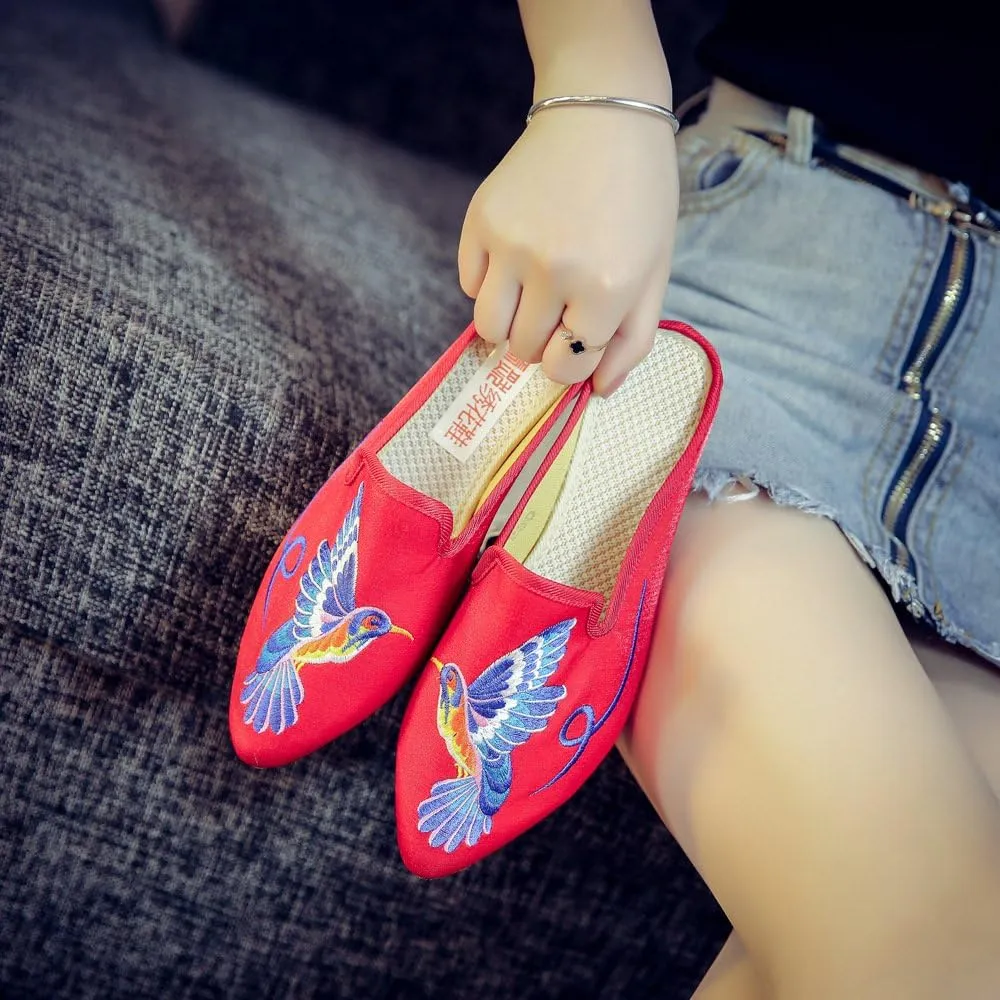 Qhome Women's Chinese Hummingbird Embroidery Pointed-Toe Comfortable Satin Casual Mules Pumps Slippers Shoes