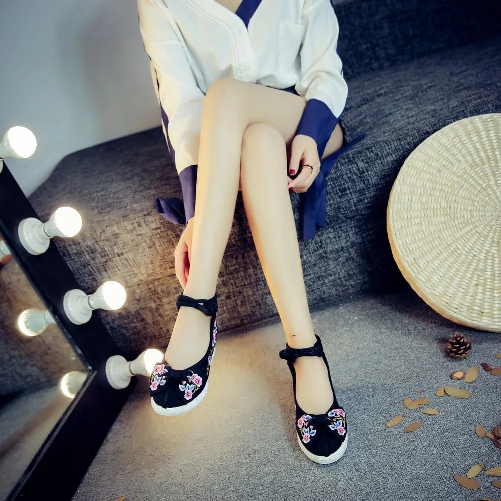 Qhome Women's Floral Embroidery Bowknot Comfortable Casual Walking Canvas Mary Jane Shoes