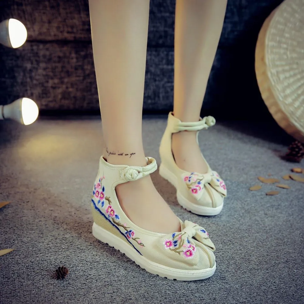 Qhome Women's Floral Embroidery Bowknot Comfortable Casual Walking Canvas Mary Jane Shoes