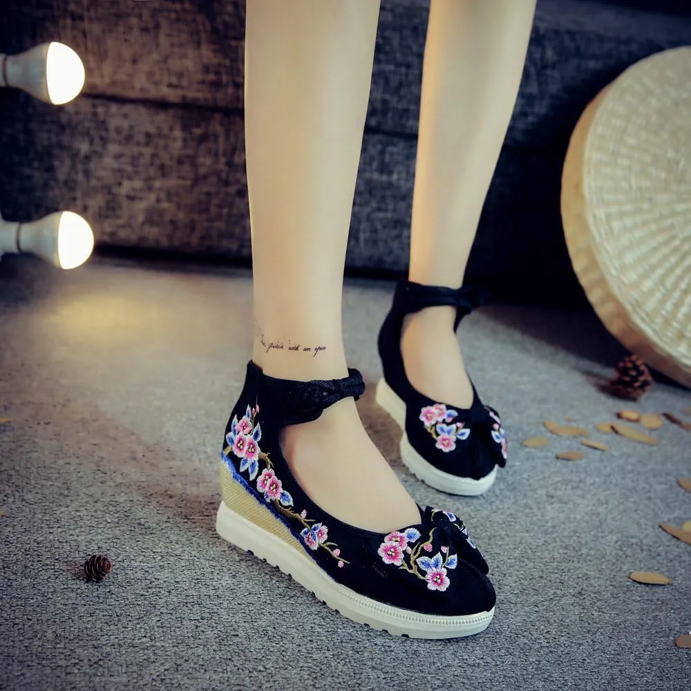 Qhome Women's Floral Embroidery Bowknot Comfortable Casual Walking Canvas Mary Jane Shoes