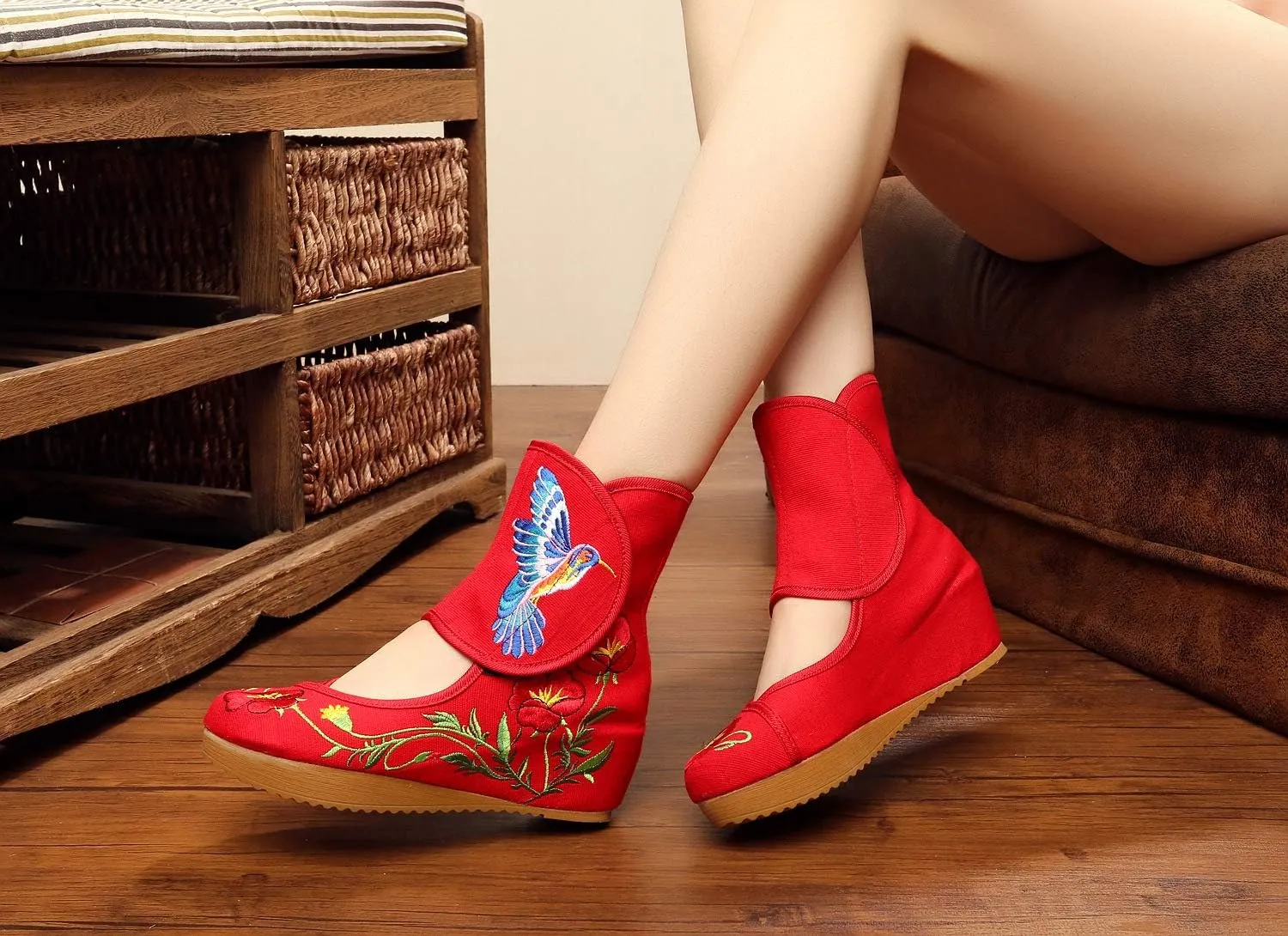 Qianmome Womens Hummingbird Floral Embroidery Comfort Sports Fashion Ankle Boots Canvas Shoes