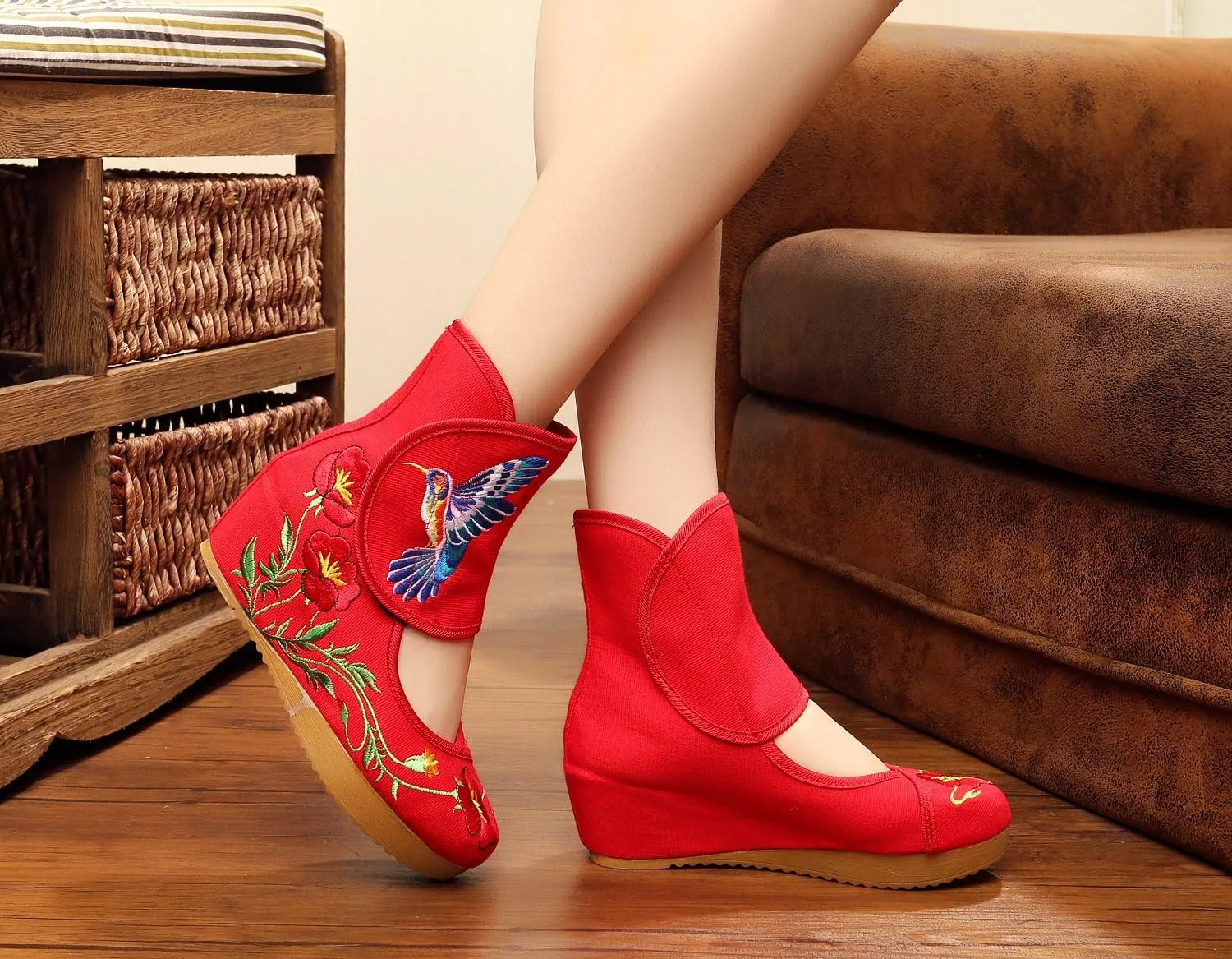 Qianmome Womens Hummingbird Floral Embroidery Comfort Sports Fashion Ankle Boots Canvas Shoes