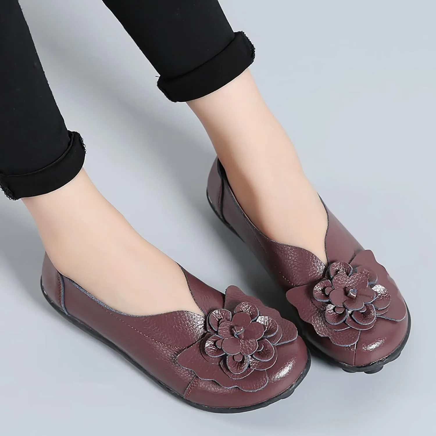 Solaud Women's Comfortable Loafers Soft Slip on Casual Round Toe Moccasins Driving Flats Work Walking Shoes