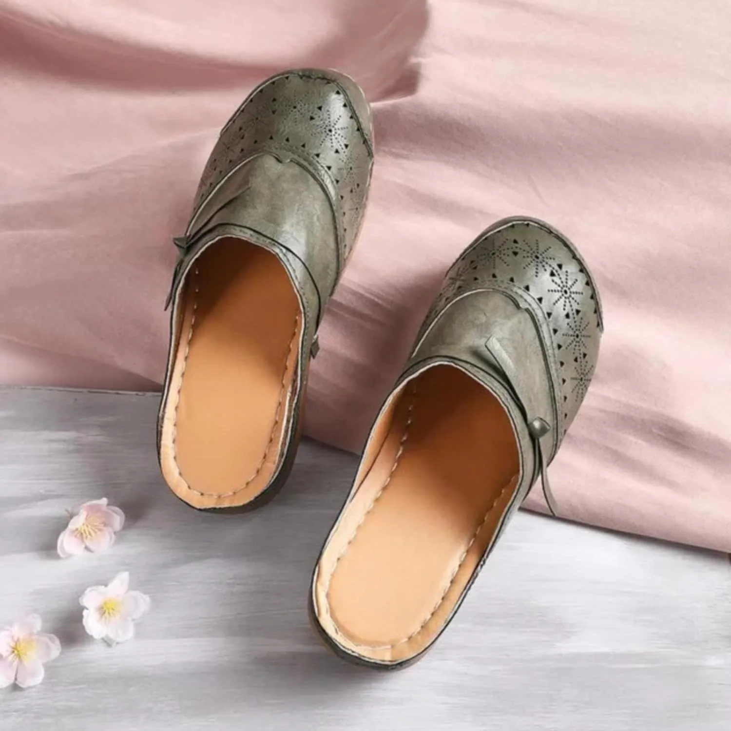 Summer Clogs for Women 2025 Slippers Arch Support Wide Width Wedge Platform Orthopedic Slippers Solid Round Head Closed Toe Outdoor Beach Wedge Sandals