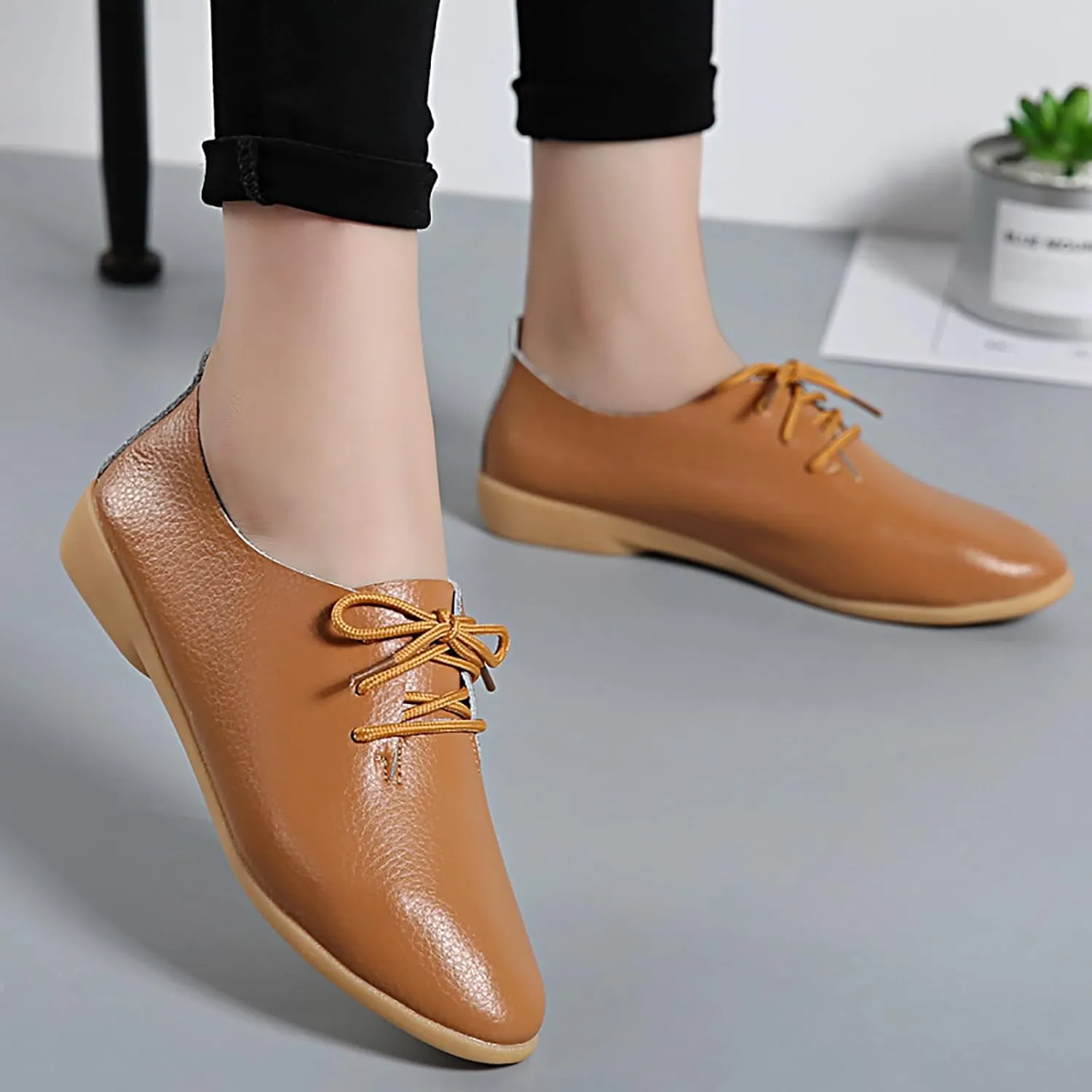Sunporx Women's Comfortable Loafers Driving Moccasins Shoe Slip on Pointed Toe Flats Casual Comfortable Office Work Business Shoes Breathable Walking