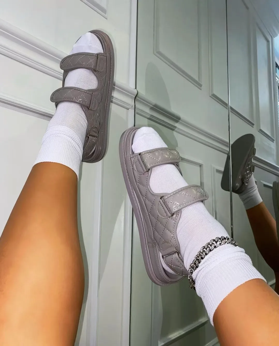 Tory - Sandal