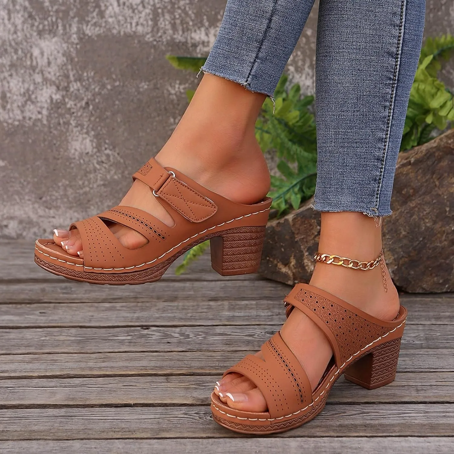 Women's Chunky Block Heels Sandals 2025 Solid Color Open Toe Summer Fashion Casual Slip On Slides Classic Hollow Out Comfortable Beach Walking Elegant Party Dress Wedding Dance Shoes