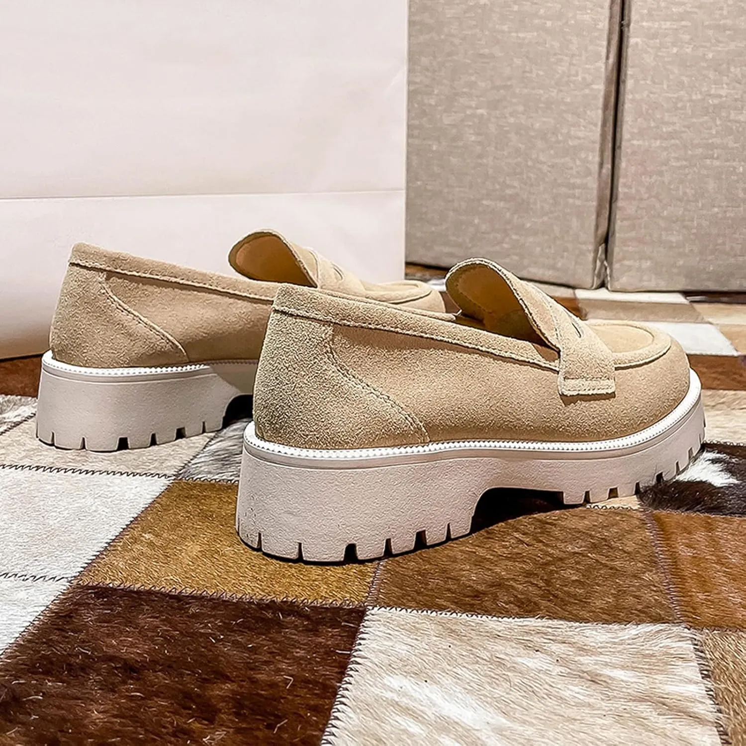 Women's Leather Lug Sole Penny Loafers Classic Round Toe Comfort Slip On Uniform Dress Shoes Casual Fashion Chunky Heel Work Shoes