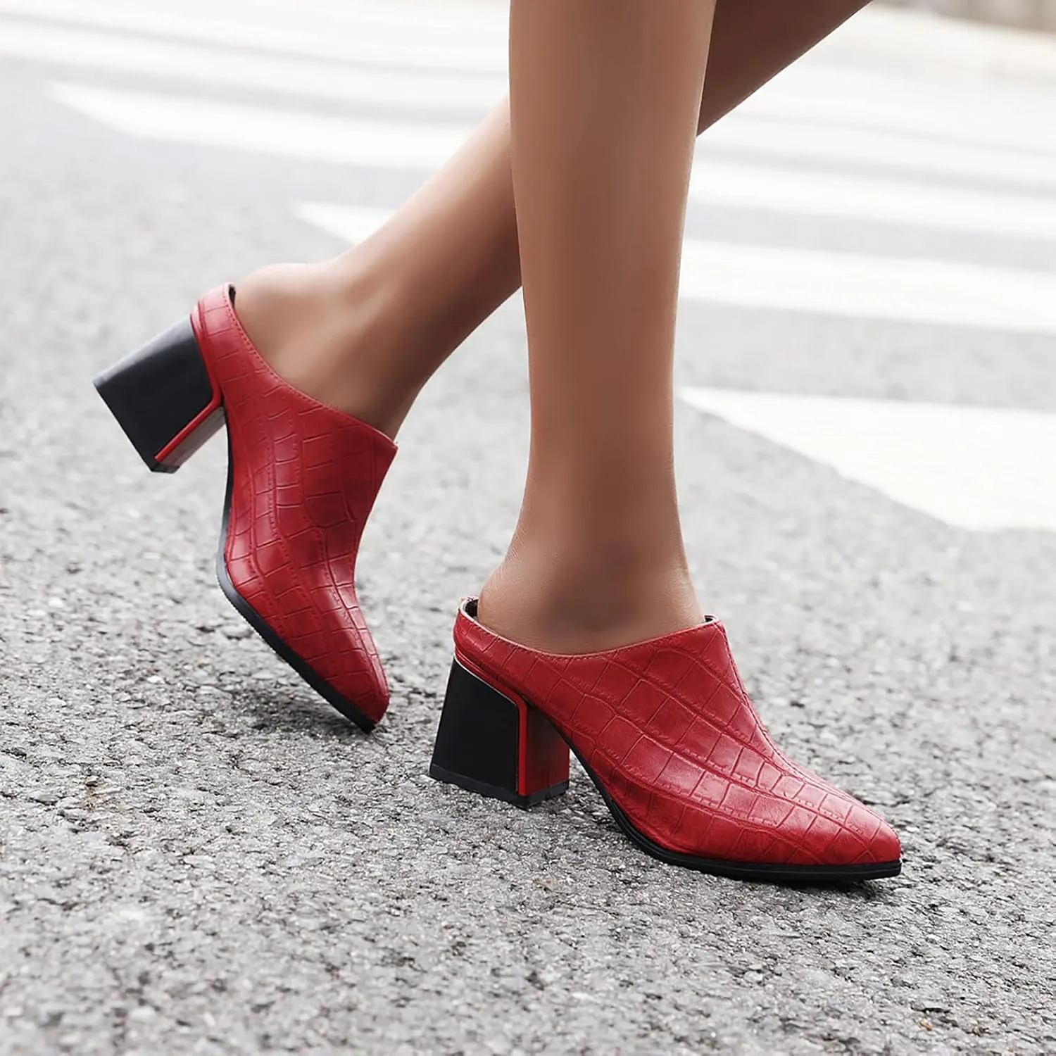 Women's Pointed Toe Chunky Heel Slip-On Mules,Fashion Crocodile Embossed Closed Toe High Heels Casual Outdoor Slippers Breathable Backless Mules Sandals